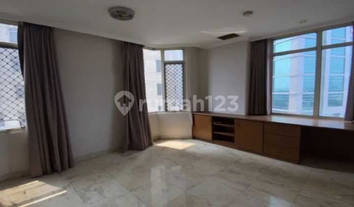 Apartemen Slipi, 3br, Luas 118m² Di Bawah Njop