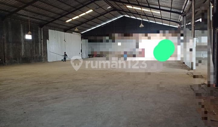 Gudang Di Cipondoh, Luas 1600m² Masuk Cont 40 Feet
