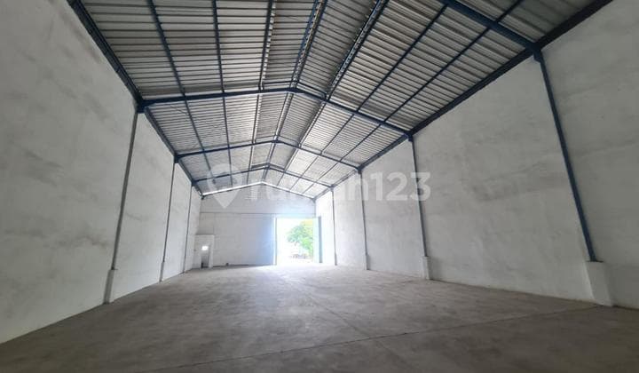 Warehouse in Jurumudi Tangerang, Area 1156m² Electricity 2200, HGB Hook
