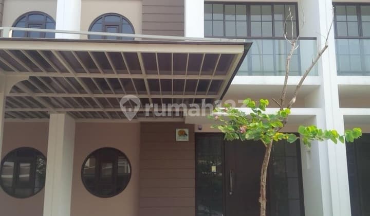 Rumah Bagus Di Cluster Favorite Green Lake City, Jl. Green Lake City, Petir, Cipondoh, Kota Tangerang, Banten.. Luas Tanah 6x15m. 2 Lantai. 4 Kmr Tidur. Ready Mid Nov 2025.. 70jt/thn