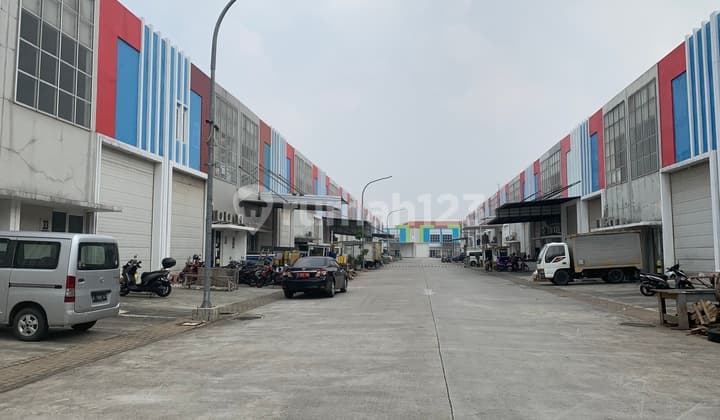 Gudang di Green Sedayu Biz Park, Jl. Daan Mogot, Kalideres, Kalideres, Kota Jakarta Barat, Dki Jakarta.. Uk 9X24m. Unit Ready.. 200Jt/Th Nego
