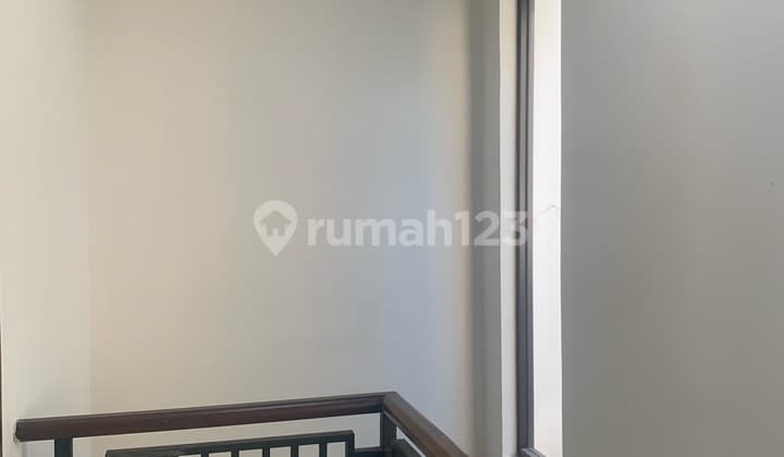 Rumah Greenlake City. Uk 6X16m.. 2 Lantai.70jt/Th Nego..