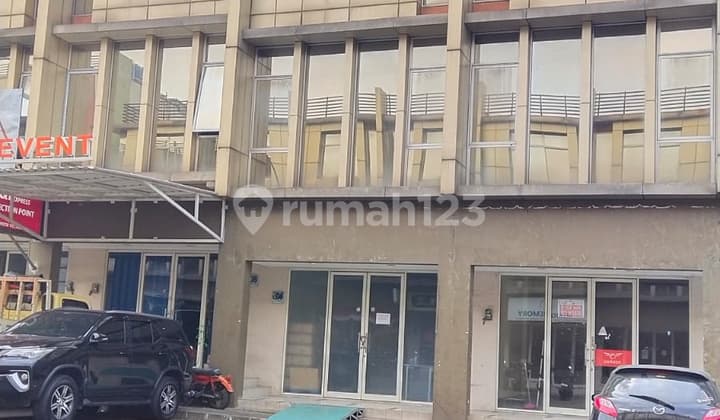 Green Village Shop House. 3 Floors. SHGB Certificate. Land Area 4.5x15m. 2.4M Negotiable Until Deal.