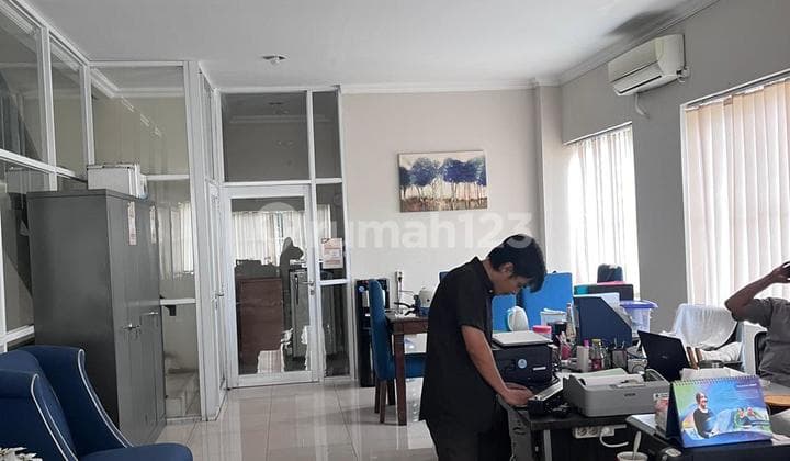 Ruko di Komplek Green Lake City, Jl. Green Lake City, Petir, Cipondoh, Kota Tangerang, Banten.. Ruko Hoek Hadap Boulecard.bagus Sekali. Harga Murah 4M Nego Tipissss !!