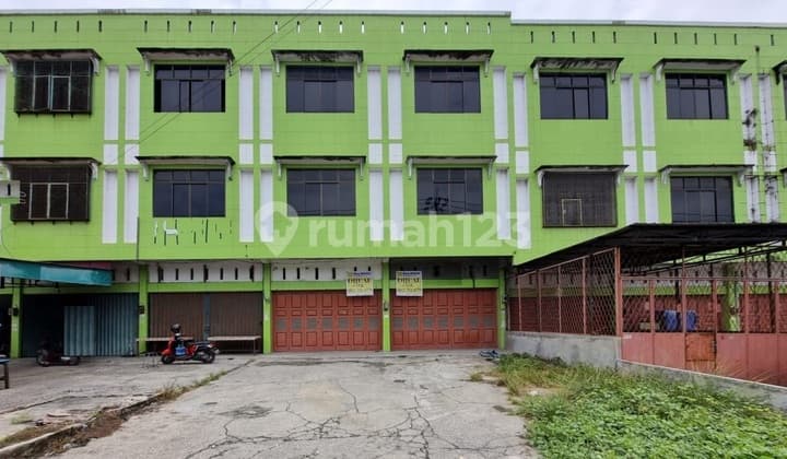 For Sale 3-Story Shop House in Pasir Putih, Kampar