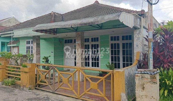 For Sale 1-Story House in Sekip, Pekanbaru