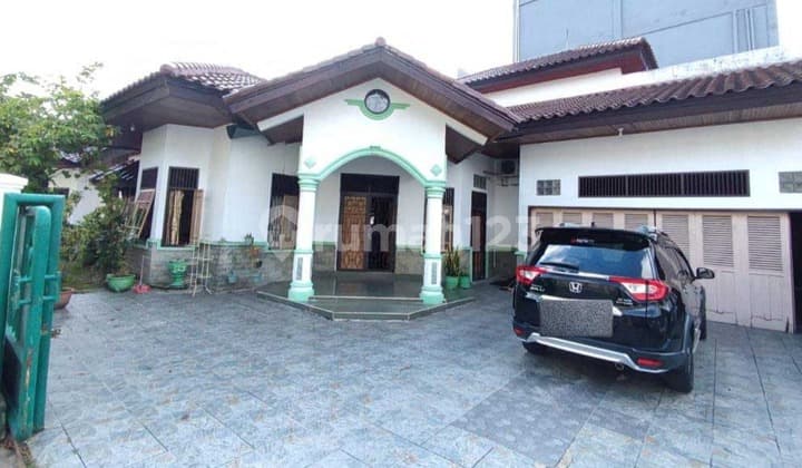 Dijual Rumah 2 Lantai Dekat Kantor Gubernur, Pekanbaru