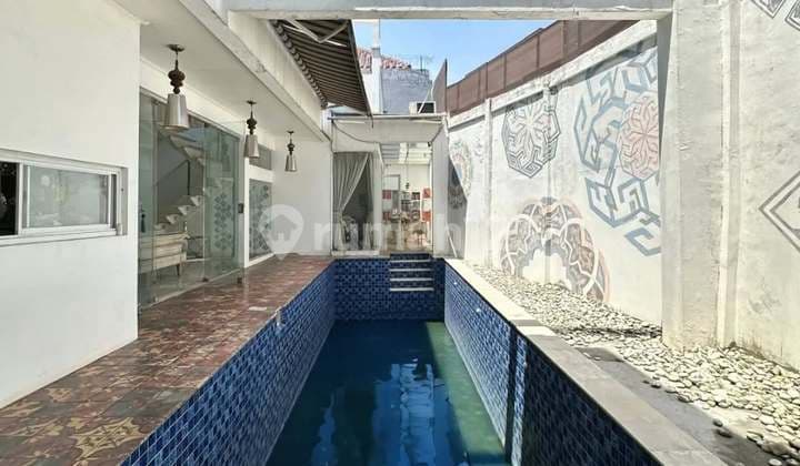 Modern Cozy Private Pool Komplek Exclusive Pejate - Wr Buncit