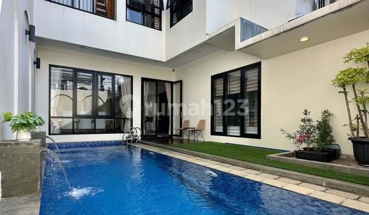 Modern Tropical Cantik Private Pool Lebak Bulus Dekat Mall Onebellpark