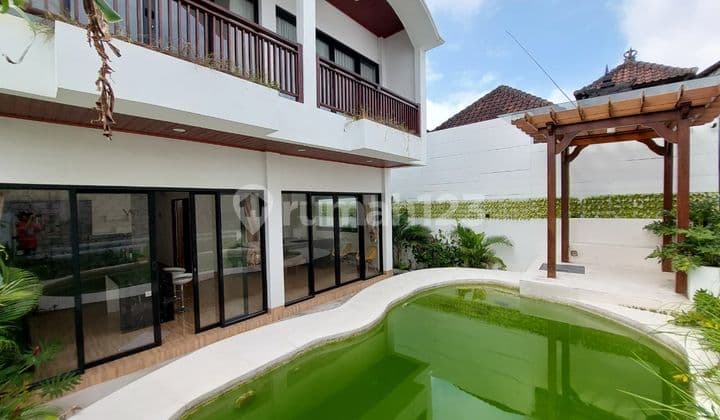 For Sale Fast 2-Story Villa in Canggu