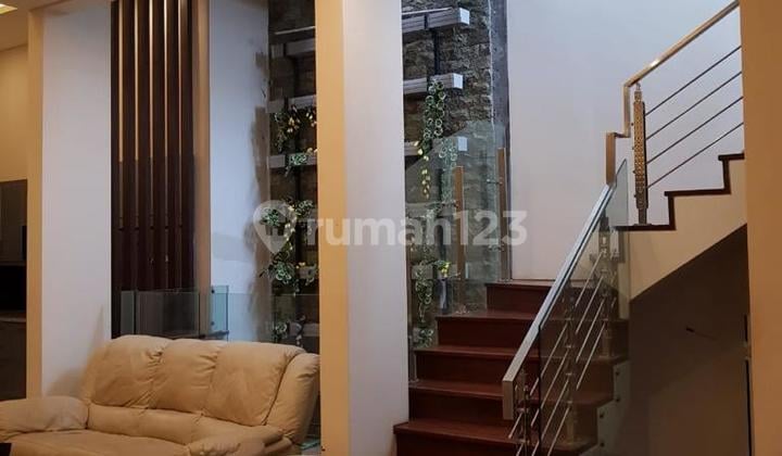 MINIMALIST MODERN HOUSE FOR SALE IN RENON CITY CENTER