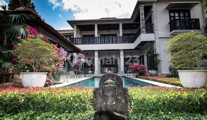 Dijual Luxury Modern Villa Furnished Lokasi Jimbaran