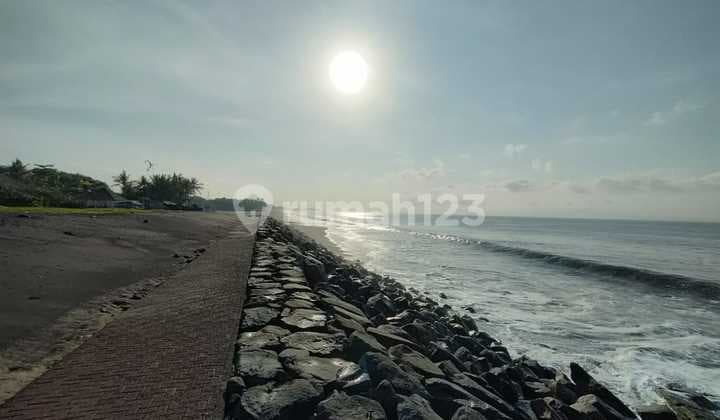 Tanah Beachfront Los Pantai Size Kecil Di Klungkung
