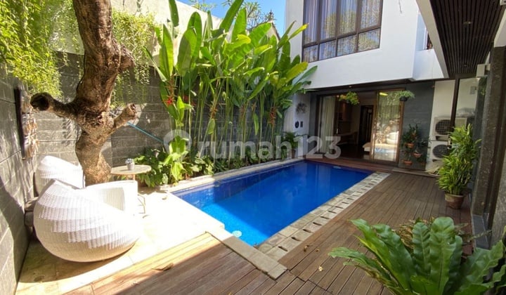 For sale a luxury 3-storey semi-villa house in Sanur