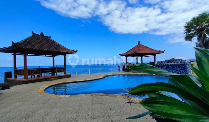 Beachfront Balinese Style Villa For Sale At Karangasem
