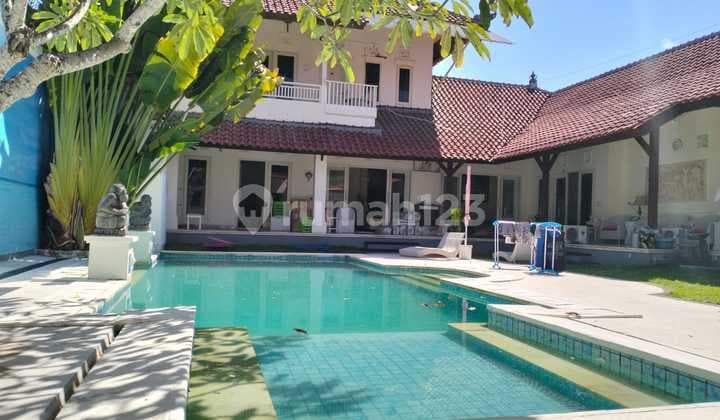 Rumah Semi Villa Newly Renovated Di Nusa Dua