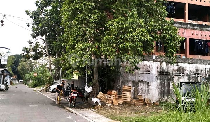 Tanah dan Bangunan Area Pakuwon Mall