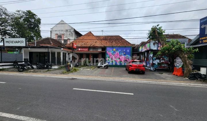 Rumahh Dan Tempat Usaha Pinggir Jalan Raya Prawirotaman