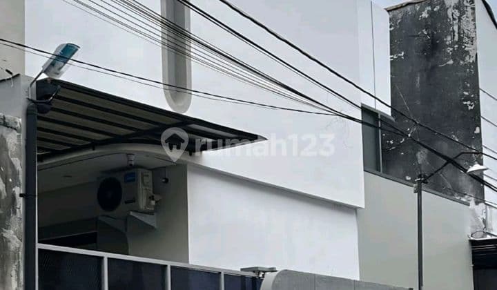 New Exclusive Boarding House 10 Bedrooms Condongcatur Near Polda