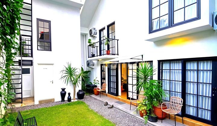 Rumah Konsep Villa Full Furnish Jalan Kaliurang Km 8
