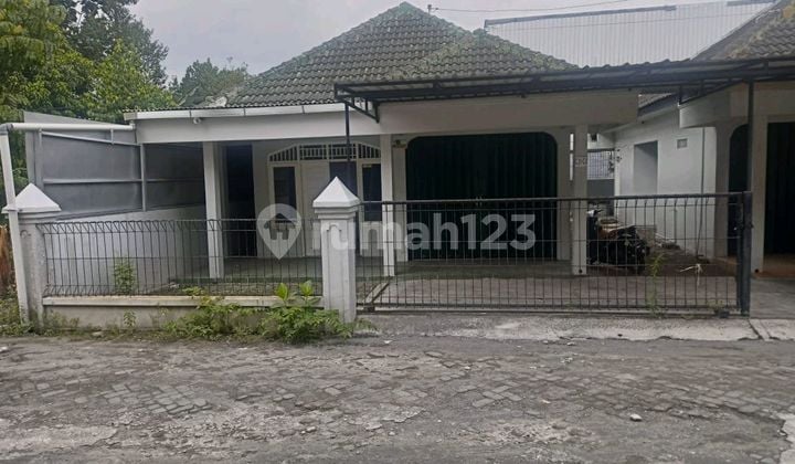 Tanah Dan Bangunan Rumah Jln Kalimantan Jln Kaliurang Km 6