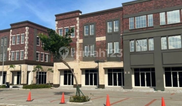 Ruko Boulevard 3 Lantai Ready Siap Pakai Cocok Untuk Segala Jenis Usaha Di Ruko Boston Riverview Pik 2, Jl. Ruko Boston, Salembaran, Kosambi, Tangerang, Banten, Indonesia, 15214, Pantai Indah Kapuk 2