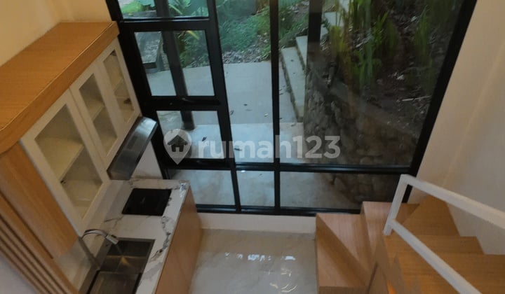 Investasi Rukost Rumah Kost dengan Desain Arsitektur American Klasik Pertama di Kota Bogor, Fasum Lengkap Sudah Terbangun, Okupansi Tinggi, Profit Sewa Menguntungkan!