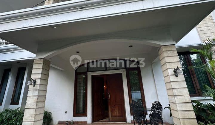 For Sale Very Strategic House on the Edge of Kebayoran Baru Road, South Jakarta