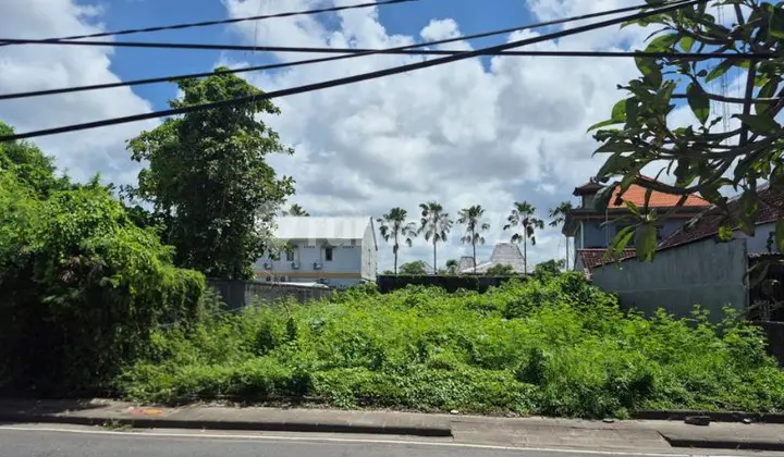 Leasehold 38 Th/ Sewa Panjang Tanah di Main Road Yudistira Seminyak