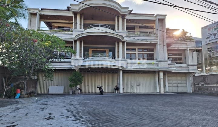 Toko, Showroom, Rumah Tinggal Dan Gudang Di Cokroaminoto