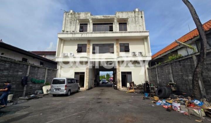 STRATEGIC OFFICE BUILDING IN RAYA KUTA BADUNG, BALI