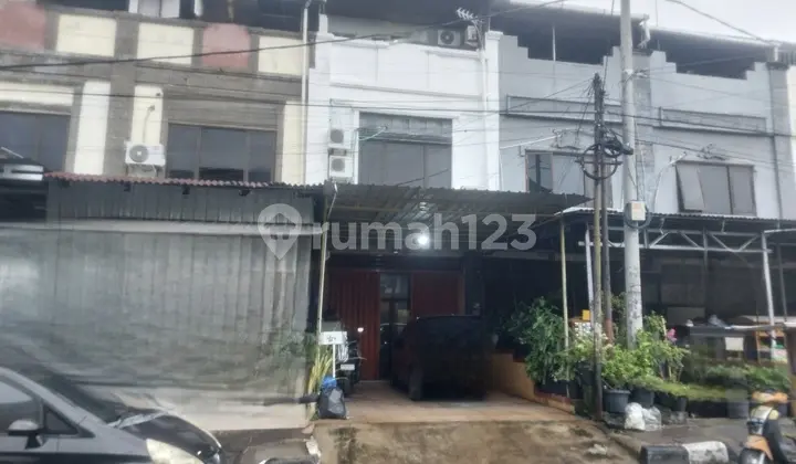 Ruko Strategis Dekat Sekolah Santo Joseph