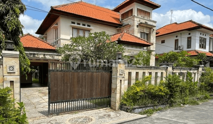 Rumah 2 Lantai di Muding Indah Kerobokan