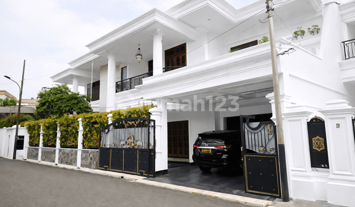Rumah Exclusive dan Nyaman Dekat Pondok Indah Mall di Gandaria Utara