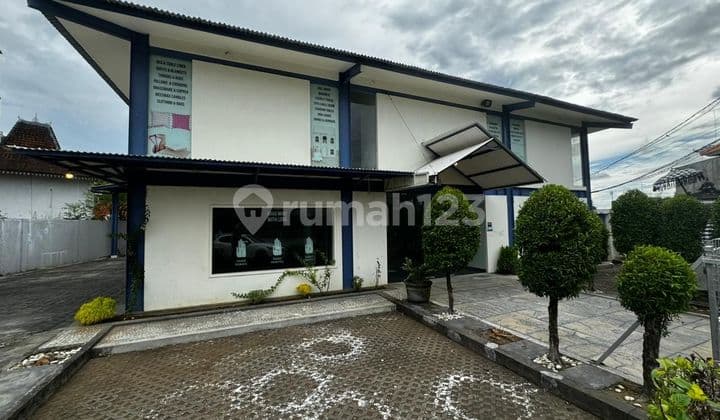 Dijual Cepat Showroom, Gudang Dan Kantor Di Mertasari Kerobokan