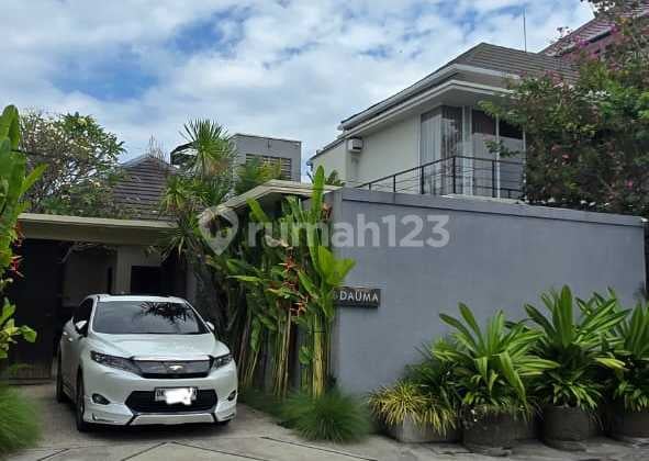 Villa Tropis Modern Kutat Lestari Sanur