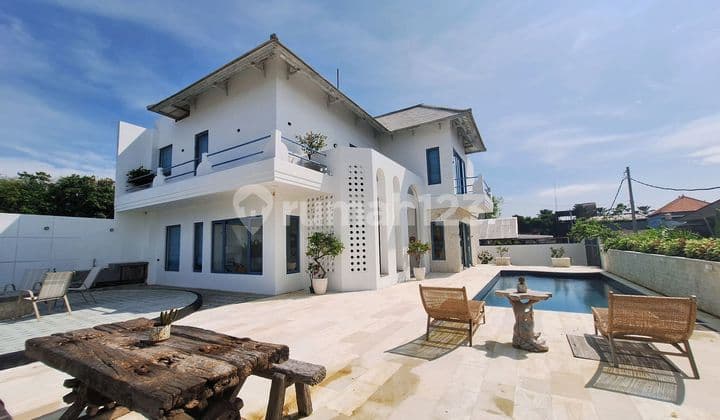 Luxury Dan Beachfront Villa Di Tanjung Benoa