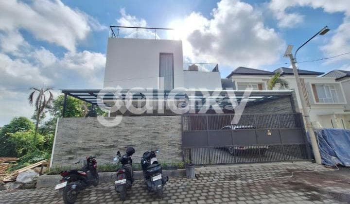 Dijual Freehold dan Leasehold Rumah Modern Greenlot Residence di Munggu