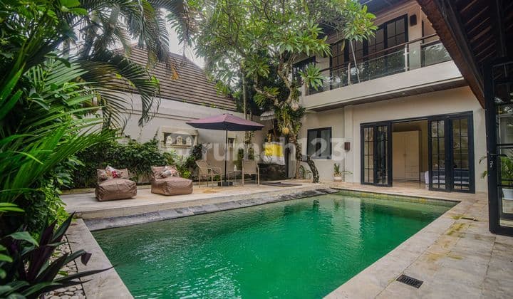 Villa Nyaman di Bumbak Dauh Kerobokan