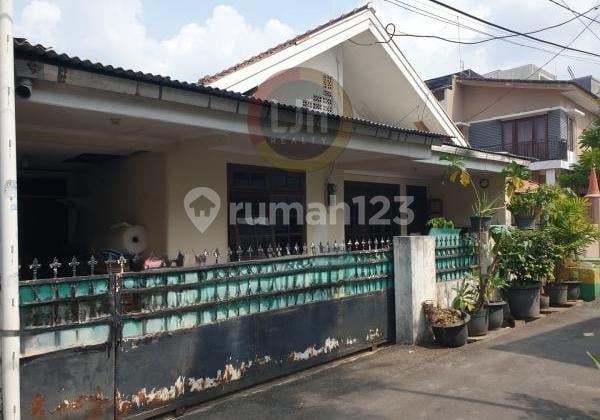 Rumah 1 Lantai di Pulomas Jakarta Timur Lingkungan Nyaman Harga Nego