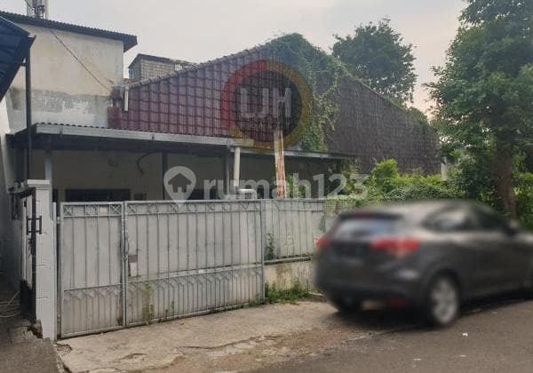 Rumah dijual di Pulomas Jakarta Timur Jalan Lebar Lingkungan Nyaman