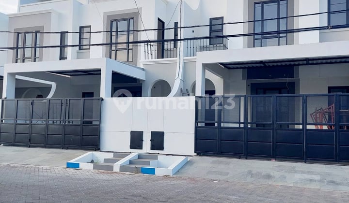 Rumah Gress 2 Lt American Attic Murah Pondok Tjandra Dekat Surabaya Rungkut