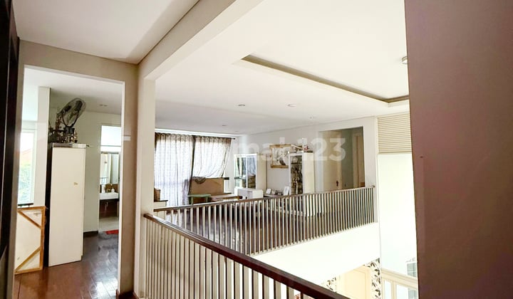 Rumah Mewah Minimalis 2 Lt Lux Margorejo Indah