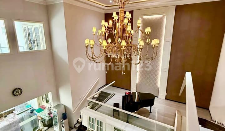 Luxury Marble Graha Family House Near Pakuwon Citraland