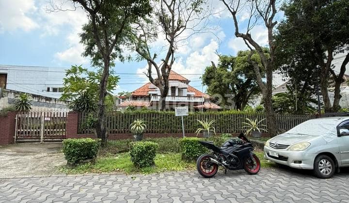 Bangunan Komersial Hitung Tanah Surabaya Pusat Dekat Raya Darmo