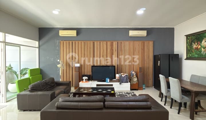 Rumah Minimalis 2 LT Murah Citraland Gwalk Pakuwon Graha