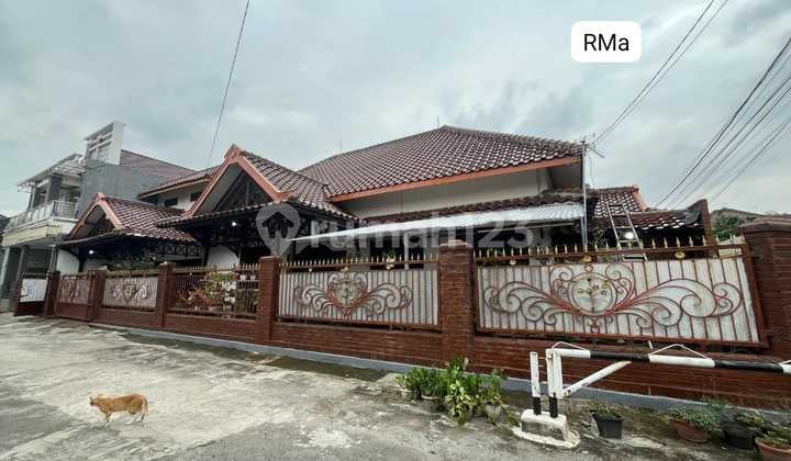 Dijual Rumah Luas di Deppen / Sukatani - Tapos, Depok