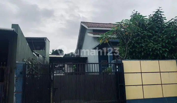 Dijual Rumah Strategis Jl. Raya Hankam