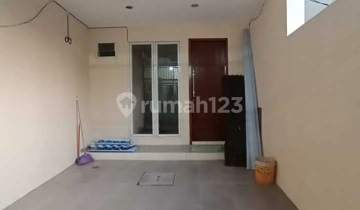 Selling a 2-Story House in Jelambar, Flood-Free, Ready to Move In