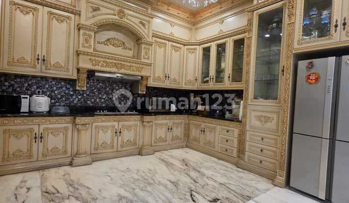 For Sale Classic Luxury Residence Pluit House